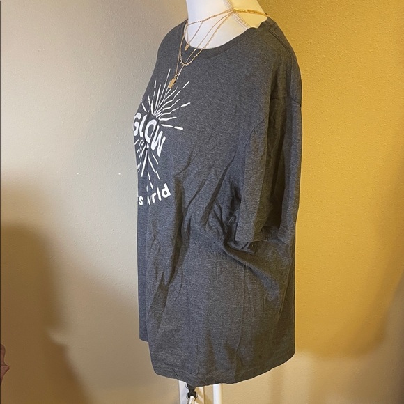 Gray Graphic Tee with 'GLOW' Print - Picture 4 of 4